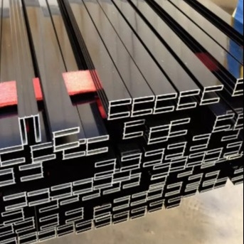 comprar Estações de Trabalho Perfil Extrudado de Alumínio 5052 5083 Quadrado Antiferrugem 5,0 mm online manufacture