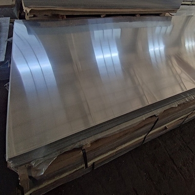 O telhado 5005 3105 4032 ondulado de alumínio cobre as peças automotivos lisas